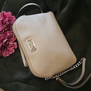 Michael Kors Cindy Dome Crossbody Purse in Light Gray NWOT